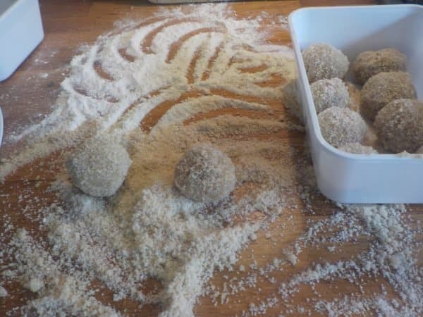 Veganistische bitterballen maken 100-procent natuurlijk