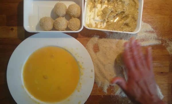 Kipbitterballen maken