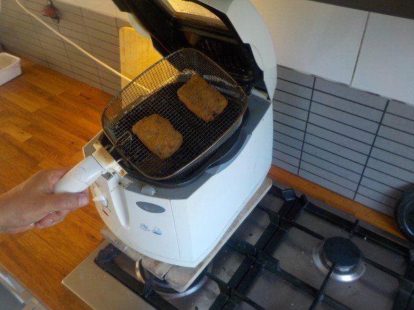 Bamihap frituren - Recept bamischijf - bamiblok
