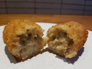 Binnenkant garnalenkroketje