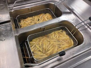 Patat frituren